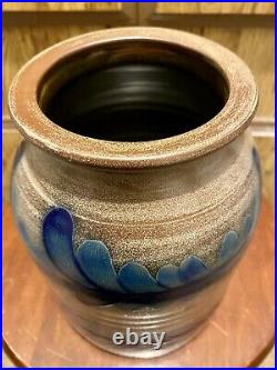 1988 Beaumont Pottery York Maine Stoneware Crock Signed JB 7.5H