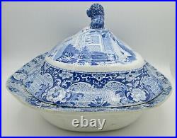 ANTIQUE STAFFORDSHIRE BLUE/WHITE POTTERY TUREEN & COVER with LION FINIAL, c. 1810