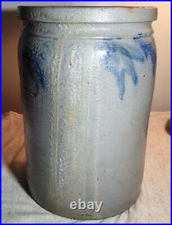 Antique 1 Gallon Grey Salt-glazed Stoneware Pottery Crock With Blue Floral Sides