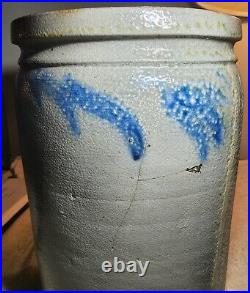 Antique 1 Gallon Grey Salt-glazed Stoneware Pottery Crock With Blue Floral Sides