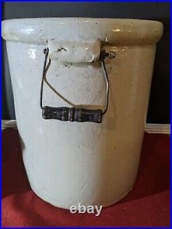 Antique 6 Gallon Red Wing Union Stoneware Pottery Crock With 4 wing
