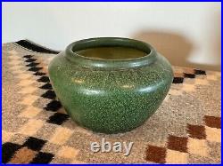 Antique Arts & Crafts Hampshire Pottery Matte Green Planter Vase Bowl