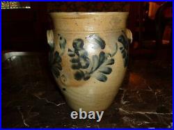 Antique Cobalt Blue Highly Decorated Stoneware Pottery 1 Gallon Table Crock
