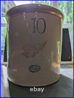 Antique Red Wing 10 Gallon Union Stoneware Crock With A Large 6 Wing
