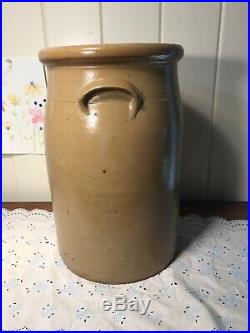 Antique Red Wing Bee Sting Pottery Stoneware Crock 14 X 9