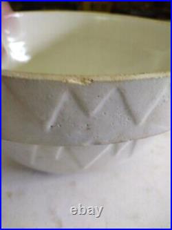 Antique Ruckel's Pottery Whitehall Stoneware 10.75 White Saw Tooth Large Bowl