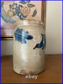 Antique Salt Glaze Pennsylvania Stoneware Jar/Crock Four Cobalt Blue Sprigs 8.5