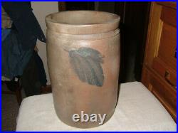 Antique Salt Glazed 1 1/2 Gallon Stoneware Pottery Crock/Jar 3 Blue Wings, Vgood