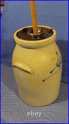 Antique Stoneware 4 Gallon Butter Churn c. 1890