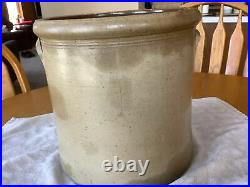 Antique Stoneware Salt glazed Crock 3 Gallon