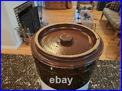 Antique Vintage 6 Gallon Robinson Ransbottom Stoneware Covered Crock Blue Crown