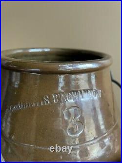 Antique W. Roberts Binghampton NY 3 Qt Brown Stoneware Batter Jug with Wood Handle
