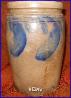 Great Small Early American Stoneware Jar With Cobalt Blue Swags Around