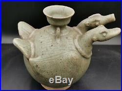 Rhyton jar, 15th century, sukhothai, Thailand. Stoneware ceramic pottery