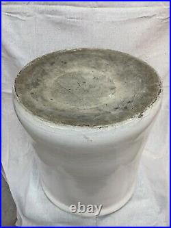 Stunning Vintage 12 Gallon Stoneware Crock