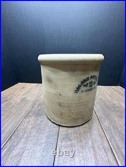 Vintage MACOMB POTTERY COMPANY 2 GALLON STONEWARE CROCK MACOMB ILLINOIS